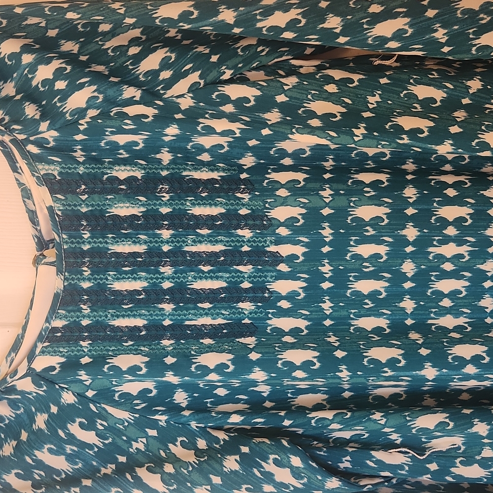 Shirt - Picture 2 of 5